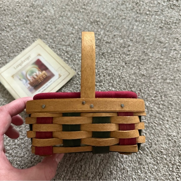 Longaberger 2003 Holiday Helper Basket - Picture 5 of 14